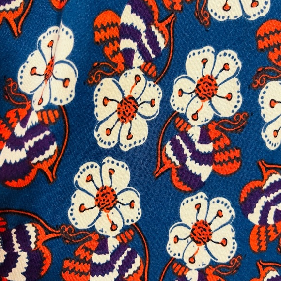 NWT LulaRoe Madison Skirt Pleated Blue Floral Woman’s Size Small - Picture 3 of 5